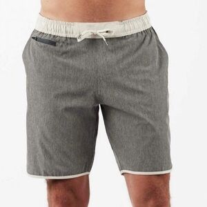 VUORI Banks performance Shorts gray linen texture L